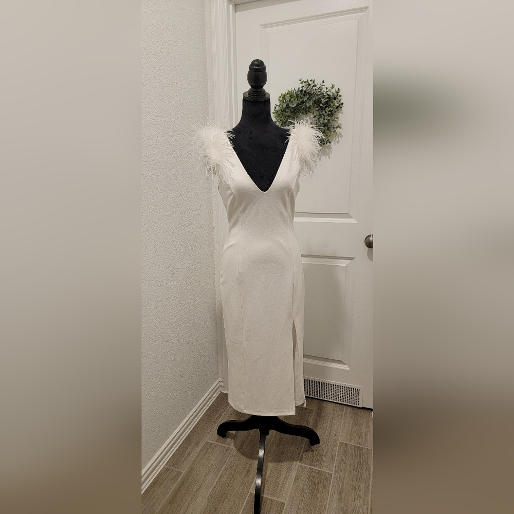 White feather shoulder dress